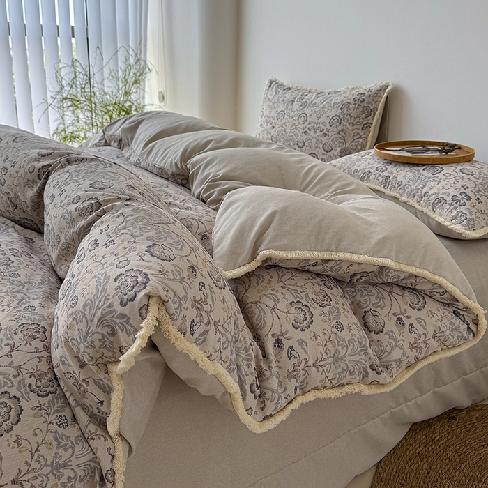 91家纺网 家纺一手货源 找家纺 竹合家纺 2026高克重流苏色织亚麻复古侘寂风小布袋四件套（零售价格不可低于148元） 流苏雨露麻-卢浮秘境