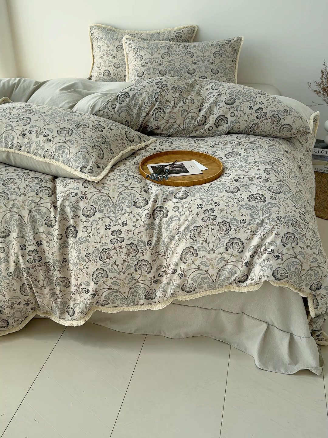 91家纺网 家纺一手货源 找家纺 竹合家纺 2026高克重流苏色织亚麻复古侘寂风小布袋四件套（零售价格不可低于148元） 流苏雨露麻-卢浮秘境