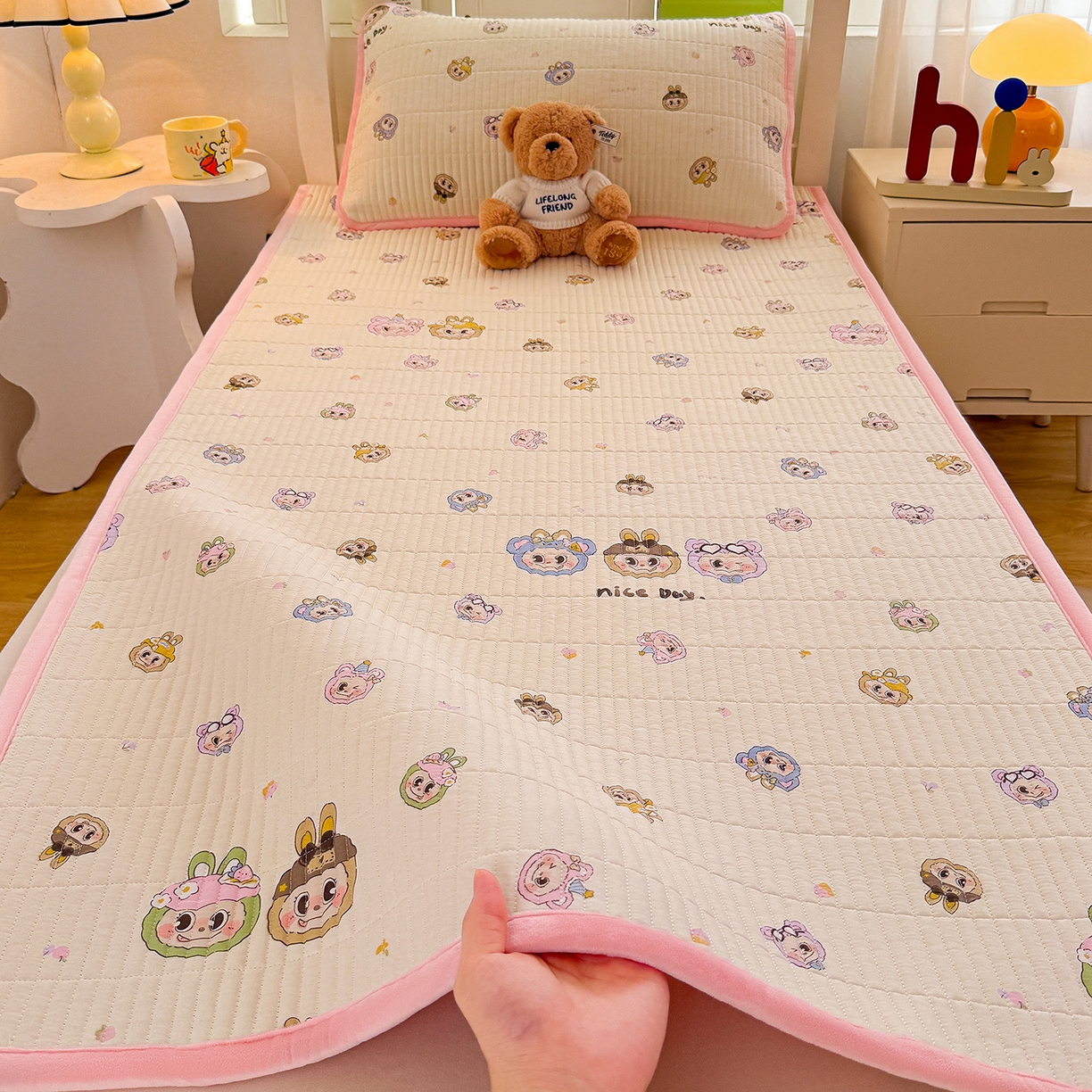 91家纺网 家纺一手货源 找家纺 （总）梵朴 2025新款A类棉加绒一面纯棉一面宝宝婴儿牛奶绒双面可用床盖学生宿舍床垫炕盖-学生床图