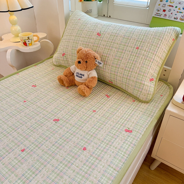 91家纺网 家纺一手货源 找家纺 梵朴 2025新款A类棉加绒一面纯棉一面宝宝婴儿牛奶绒双面可用床盖学生宿舍床垫炕盖-学生床图 薄荷糖樱桃