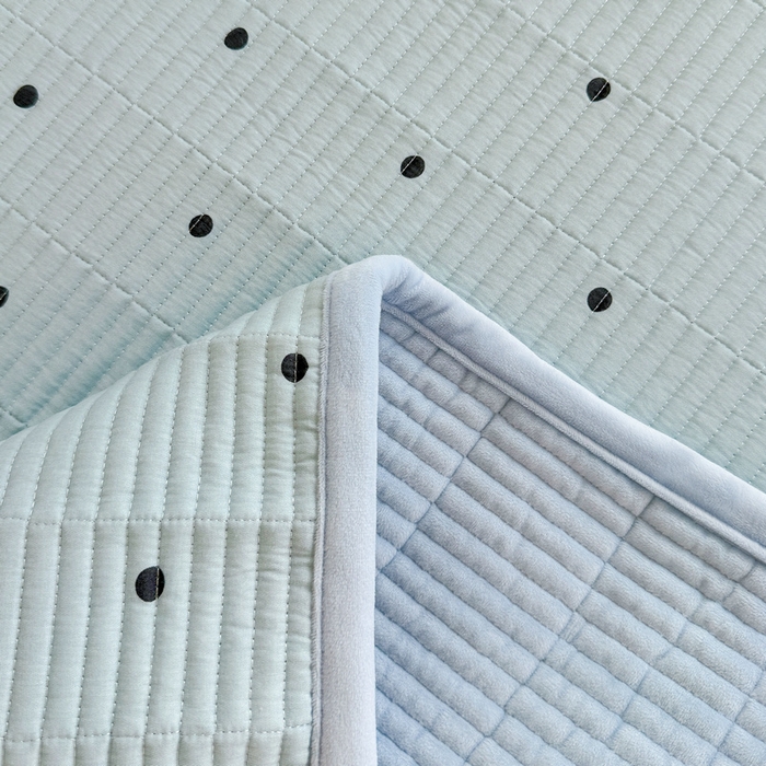 91家纺网 家纺一手货源 找家纺 梵朴 2025新款A类棉加绒一面纯棉一面宝宝婴儿牛奶绒双面可用床盖学生宿舍床垫炕盖-学生床图 波点蝴蝶结