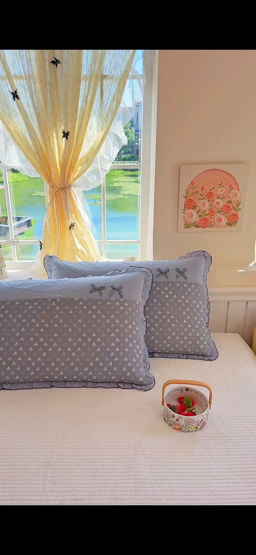 91家纺网 家纺一手货源 找家纺 呦呦南宋 2025提花双层纱纯棉枕套多层结构枕头套超声波夹棉4874一对装拼接单品绣线花边拉链款蝴蝶结款枕套 三叶蓝