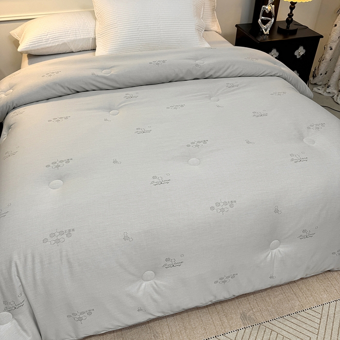 91家纺网 家纺一手货源 找家纺 （总）全美家居 2025新款全棉纯棉60支提花石墨烯春秋被冬被被子被芯