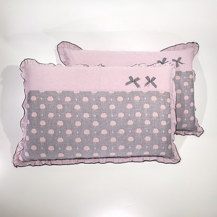 91家纺网 家纺一手货源 找家纺 呦呦南宋 2025提花双层纱纯棉枕套多层结构枕头套超声波夹棉4874一对装拼接单品绣线花边拉链款蝴蝶结款枕套 粉苹果