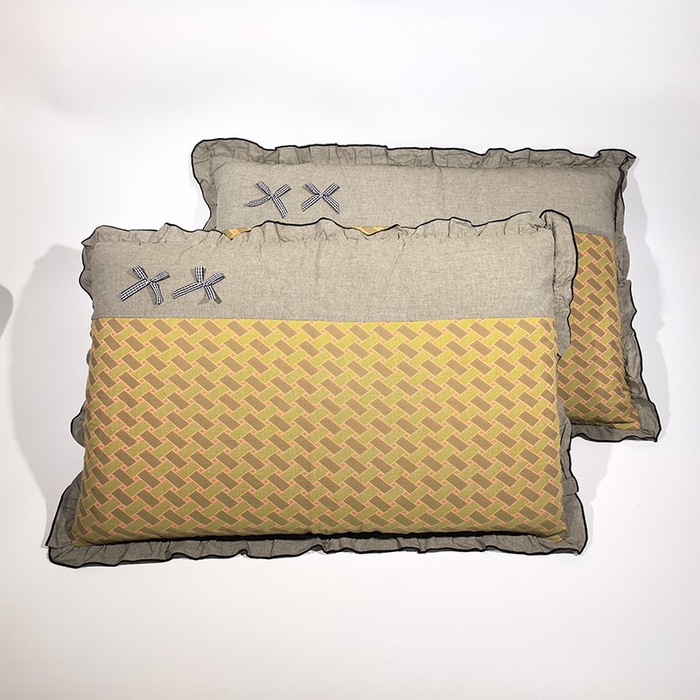 91家纺网 家纺一手货源 找家纺 呦呦南宋 2025提花双层纱纯棉枕套多层结构枕头套超声波夹棉4874一对装拼接单品绣线花边拉链款蝴蝶结款枕套 矩形图