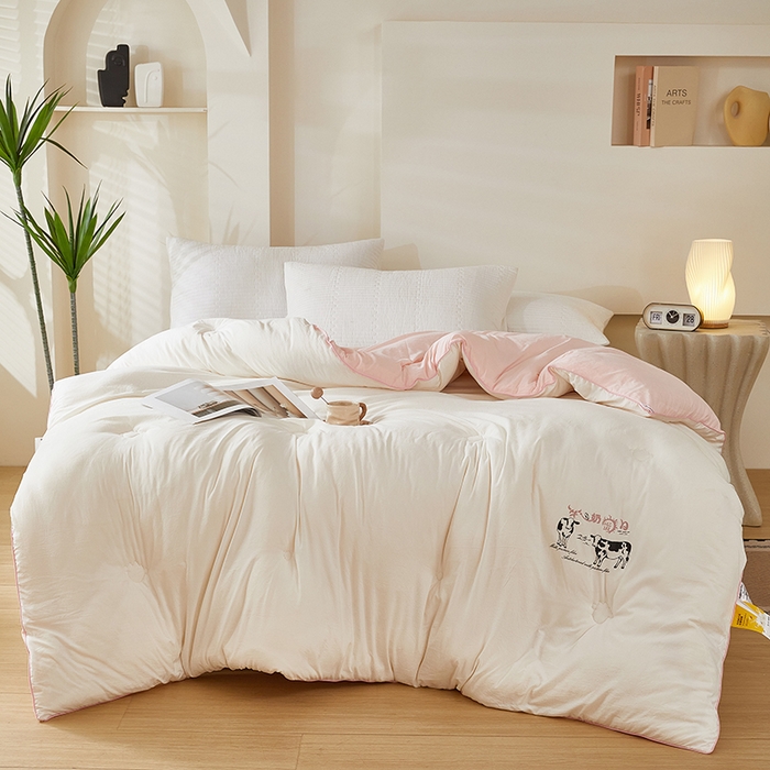 91家纺网 家纺一手货源 找家纺 全美家居 2025新款牛奶蛋白大豆纤维被春秋被加厚冬被被子被芯 牛奶蛋白被粉色