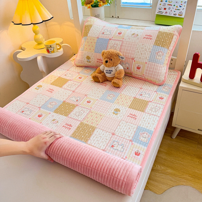 91家纺网 家纺一手货源 找家纺 梵朴 2025新款A类棉加绒一面纯棉一面宝宝婴儿牛奶绒双面可用床盖学生宿舍床垫炕盖-学生床图 宠物狂欢