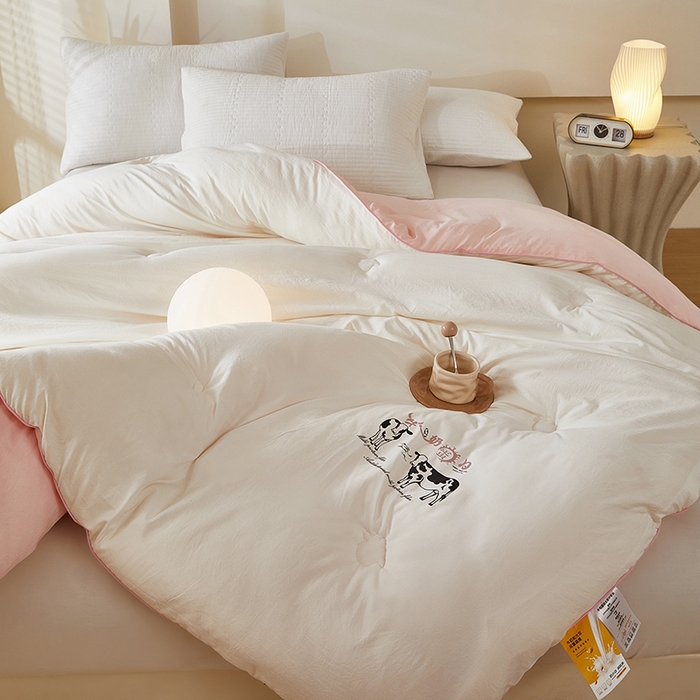 91家纺网 家纺一手货源 找家纺 全美家居 2025新款牛奶蛋白大豆纤维被春秋被加厚冬被被子被芯 牛奶蛋白被粉色