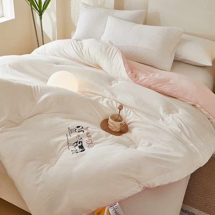 91家纺网 家纺一手货源 找家纺 全美家居 2025新款牛奶蛋白大豆纤维被春秋被加厚冬被被子被芯 牛奶蛋白被粉色