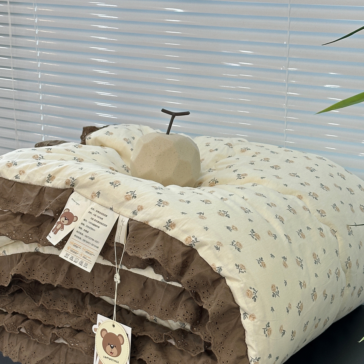 91家纺网 家纺一手货源 找家纺 佰织鑫家居 2025秋冬加厚纯棉全棉法式豆豆被被子被芯 艾莎