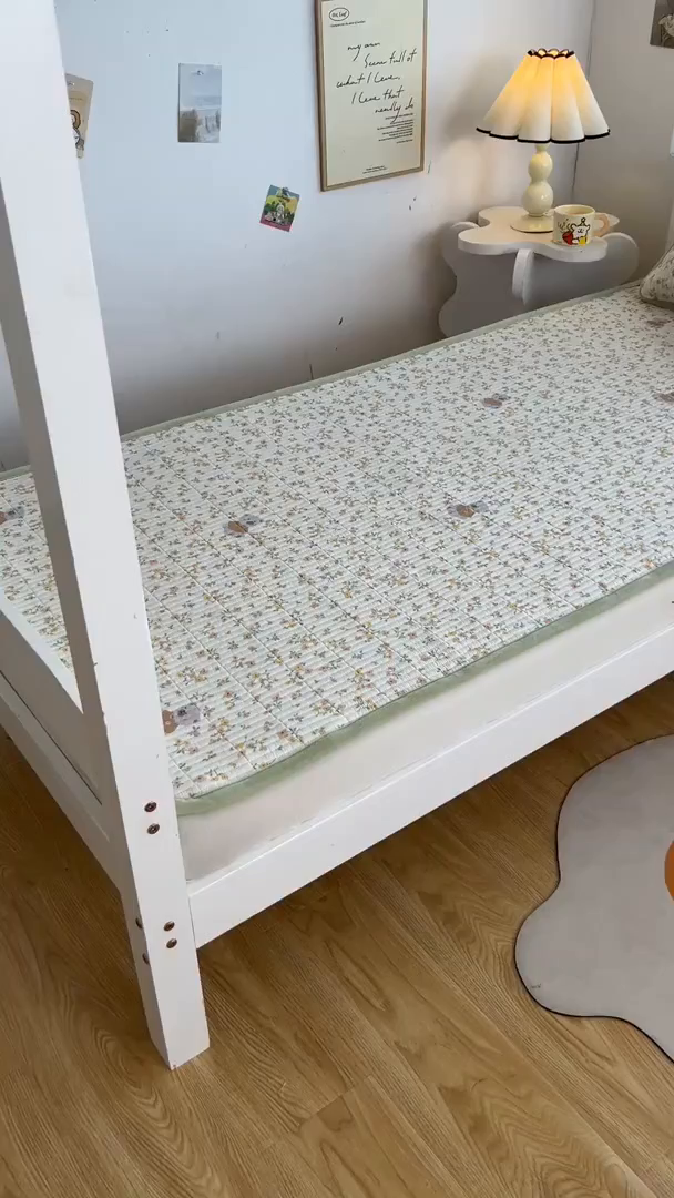 91家纺网 家纺一手货源 找家纺 梵朴 2025新款A类棉加绒一面纯棉一面宝宝婴儿牛奶绒双面可用床盖学生宿舍床垫炕盖-学生床图 花园好友熊