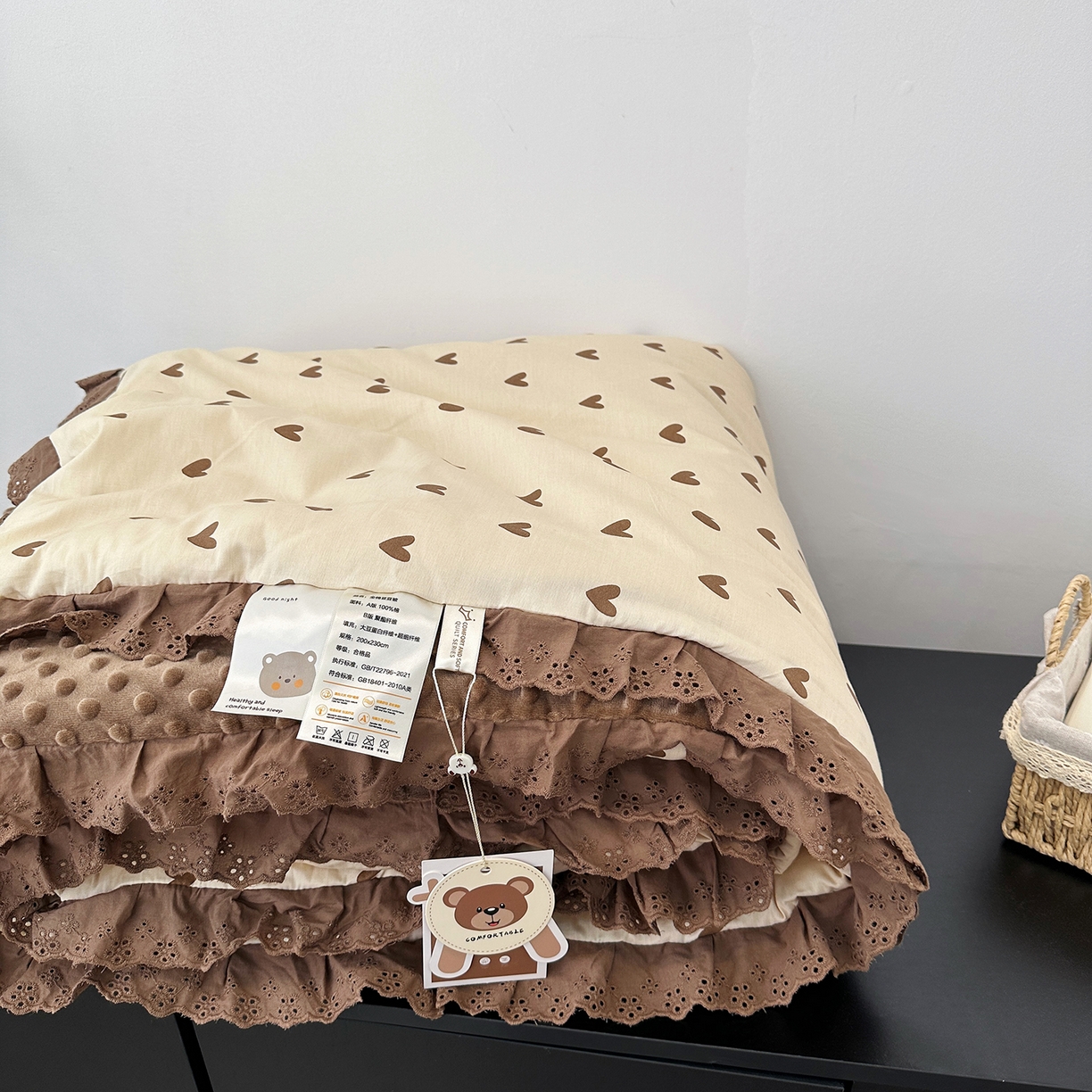 91家纺网 家纺一手货源 找家纺 佰织鑫家居 2025秋冬加厚纯棉全棉法式豆豆被被子被芯 爱心咖