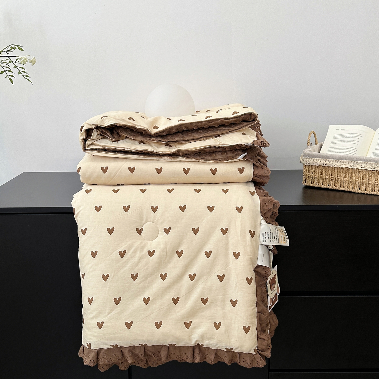 91家纺网 家纺一手货源 找家纺 佰织鑫家居 2025秋冬加厚纯棉全棉法式豆豆被被子被芯 爱心咖