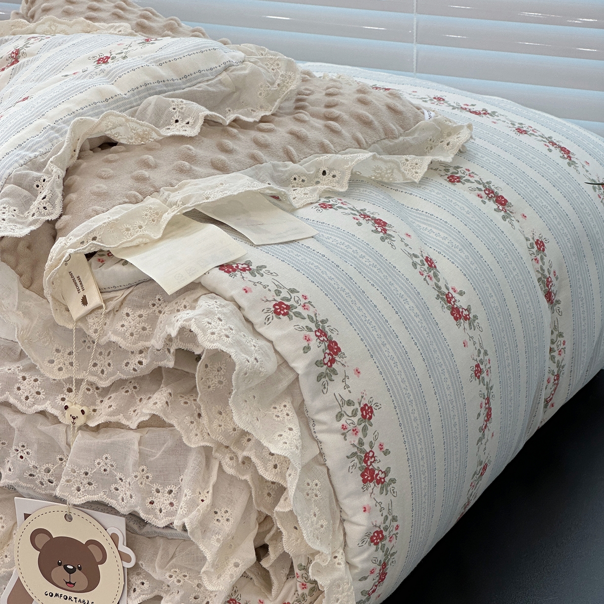 91家纺网 家纺一手货源 找家纺 佰织鑫家居 2025秋冬加厚纯棉全棉法式豆豆被被子被芯 白兰地