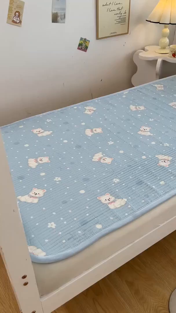 91家纺网 家纺一手货源 找家纺 梵朴 2025新款A类棉加绒一面纯棉一面宝宝婴儿牛奶绒双面可用床盖学生宿舍床垫炕盖-学生床图 蓝色泡芙狗