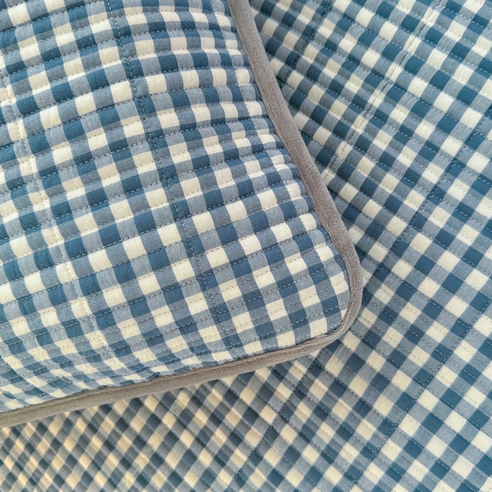 91家纺网 家纺一手货源 找家纺 梵朴 2025新款A类棉加绒一面纯棉一面宝宝婴儿牛奶绒双面可用床盖学生宿舍床垫炕盖-学生床图 暖绒蓝小格