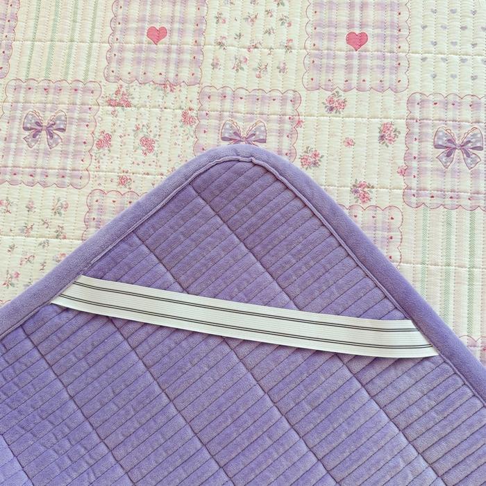 91家纺网 家纺一手货源 找家纺 梵朴 2025新款A类棉加绒一面纯棉一面宝宝婴儿牛奶绒双面可用床盖学生宿舍床垫炕盖-学生床图 甜美蝴蝶结紫