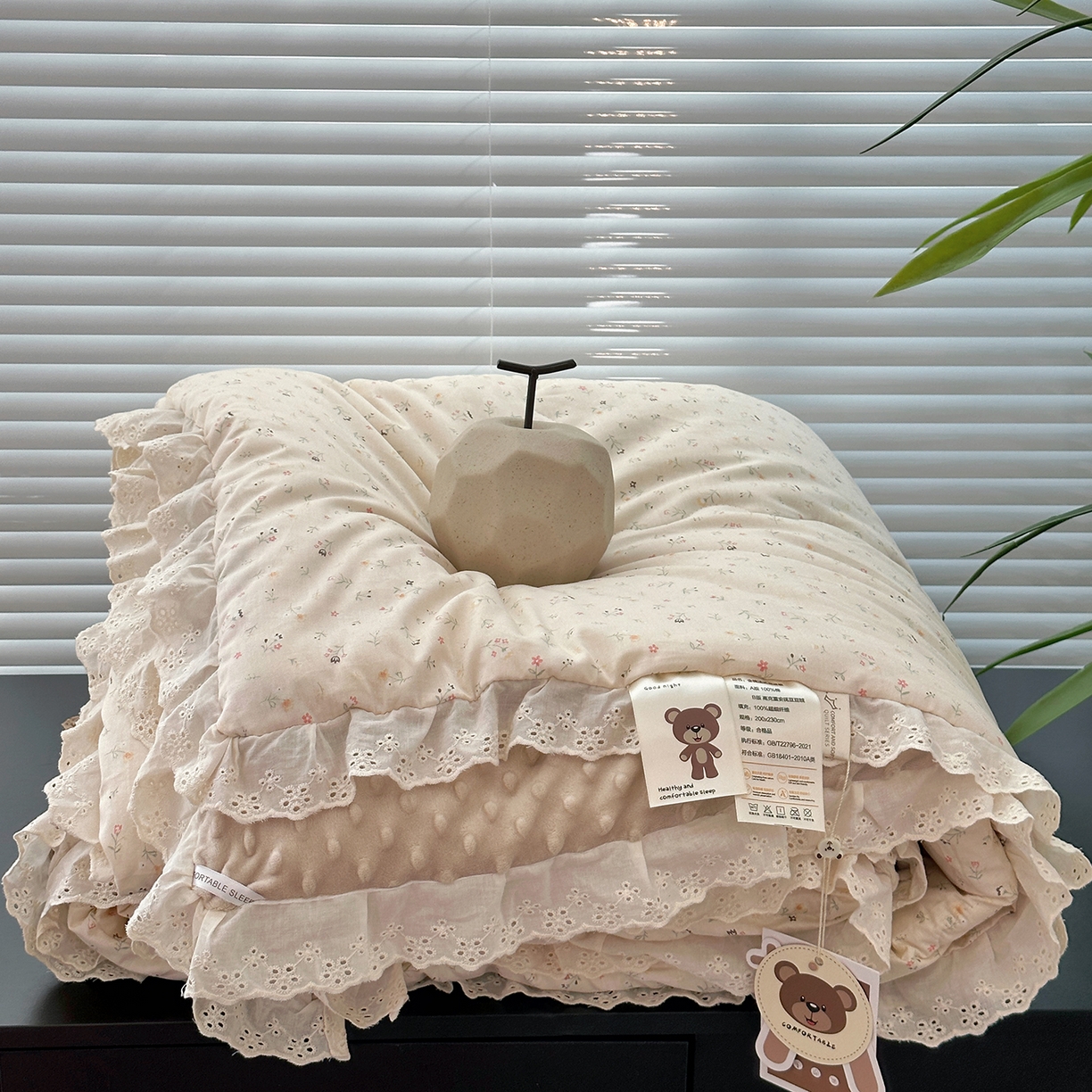 91家纺网 家纺一手货源 找家纺 佰织鑫家居 2025秋冬加厚纯棉全棉法式豆豆被被子被芯 花朵儿