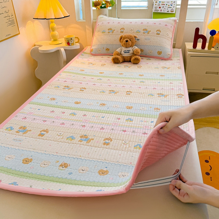 91家纺网 家纺一手货源 找家纺 梵朴 2025新款A类棉加绒一面纯棉一面宝宝婴儿牛奶绒双面可用床盖学生宿舍床垫炕盖-学生床图 小狗派对