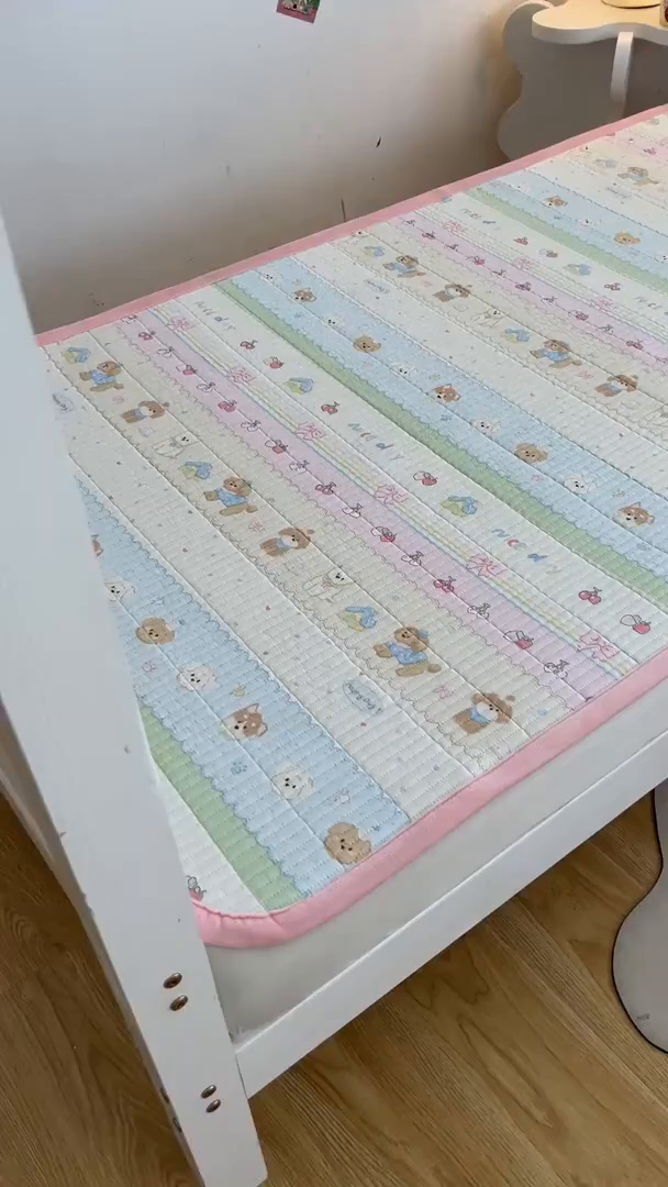 91家纺网 家纺一手货源 找家纺 梵朴 2025新款A类棉加绒一面纯棉一面宝宝婴儿牛奶绒双面可用床盖学生宿舍床垫炕盖-学生床图 小狗派对