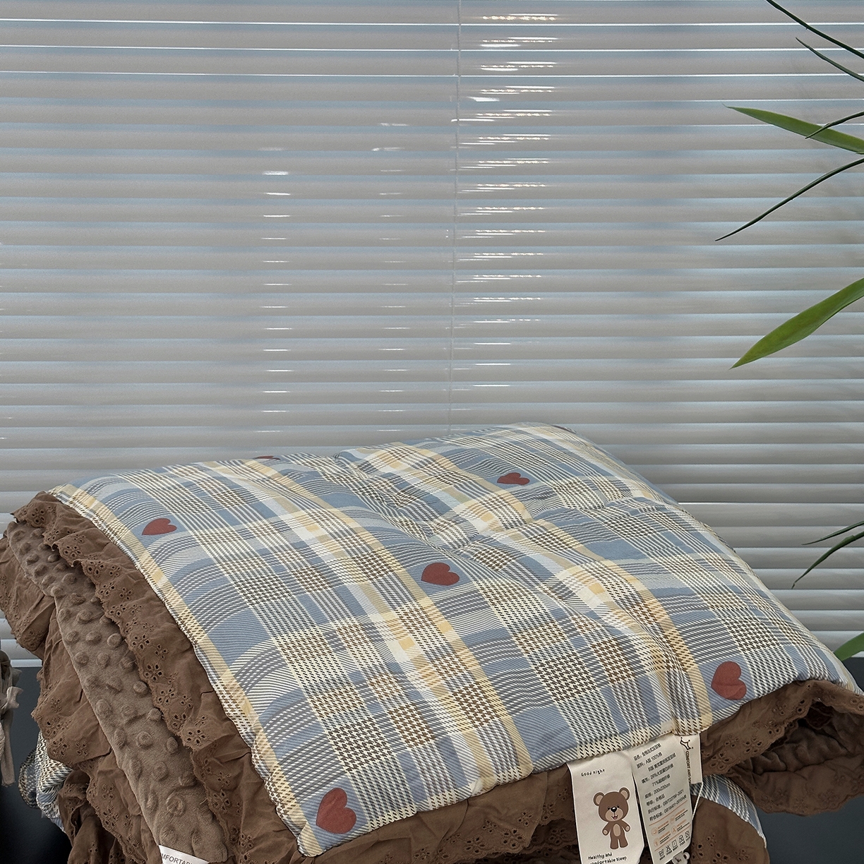 91家纺网 家纺一手货源 找家纺 佰织鑫家居 2025秋冬加厚纯棉全棉法式豆豆被被子被芯 莱恩