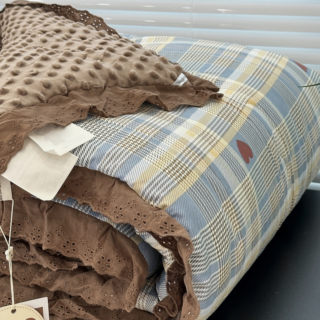 91家纺网 家纺一手货源 找家纺 佰织鑫家居 2025秋冬加厚纯棉全棉法式豆豆被被子被芯 莱恩