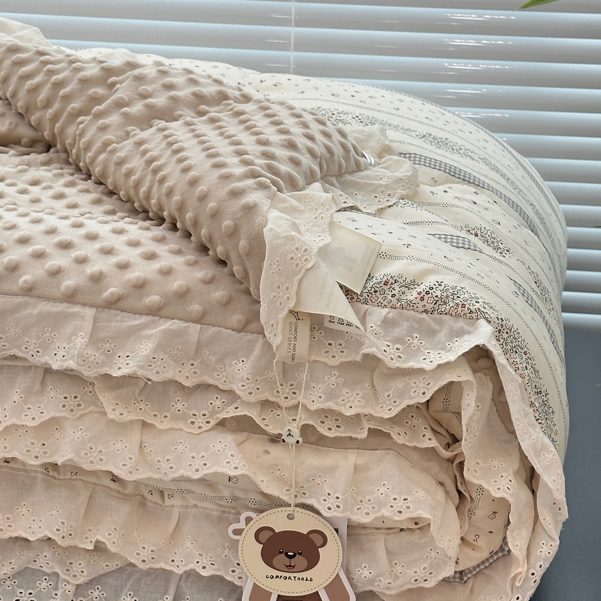 91家纺网 家纺一手货源 找家纺 佰织鑫家居 2025秋冬加厚纯棉全棉法式豆豆被被子被芯 蓝山