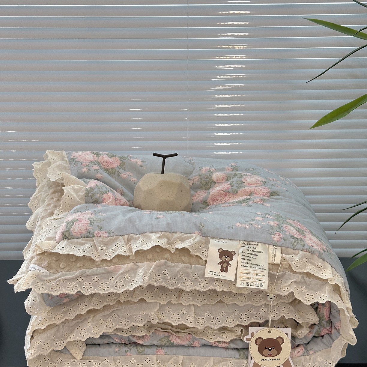 91家纺网 家纺一手货源 找家纺 佰织鑫家居 2025秋冬加厚纯棉全棉法式豆豆被被子被芯 苏里南