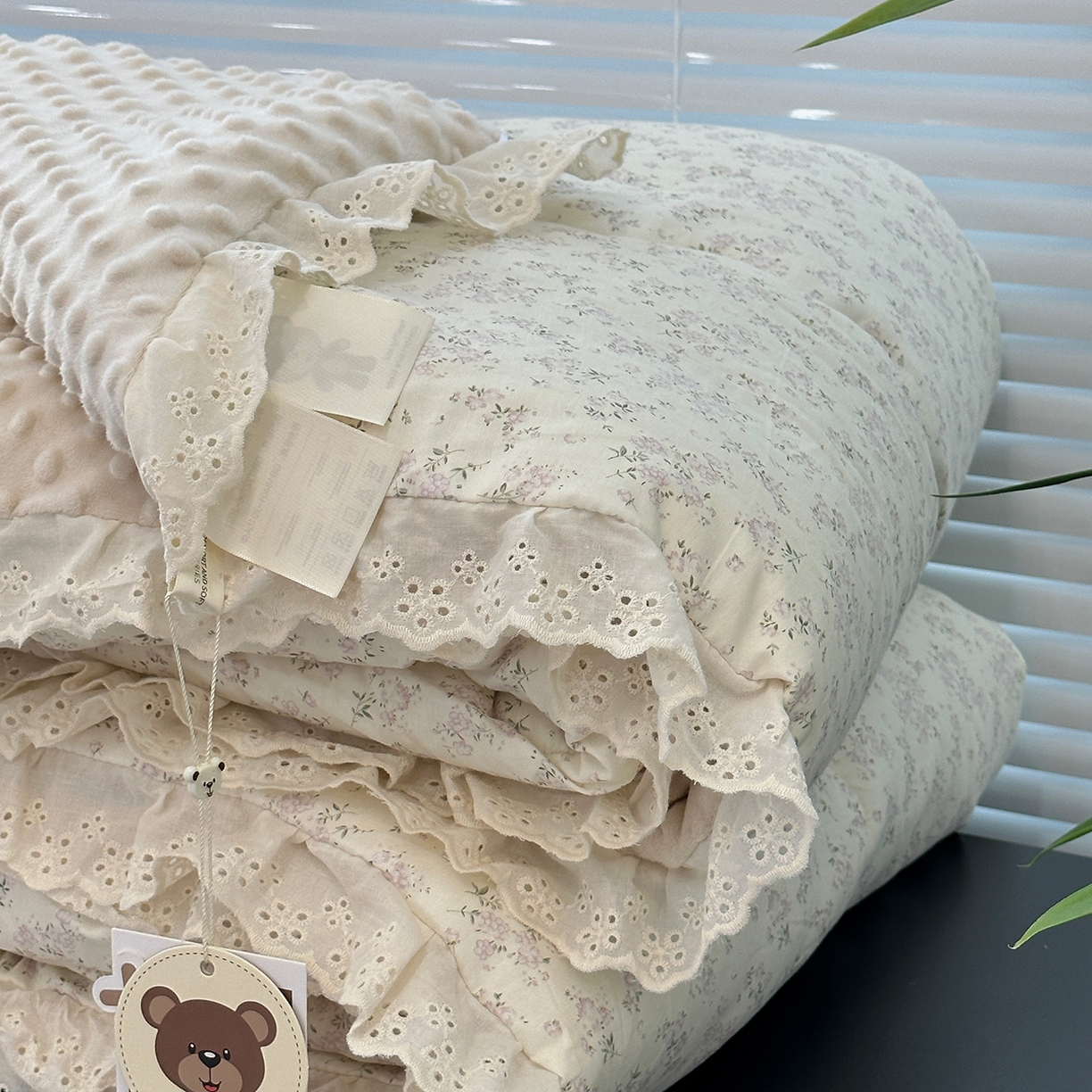 91家纺网 家纺一手货源 找家纺 佰织鑫家居 2025秋冬加厚纯棉全棉法式豆豆被被子被芯 桃花庵