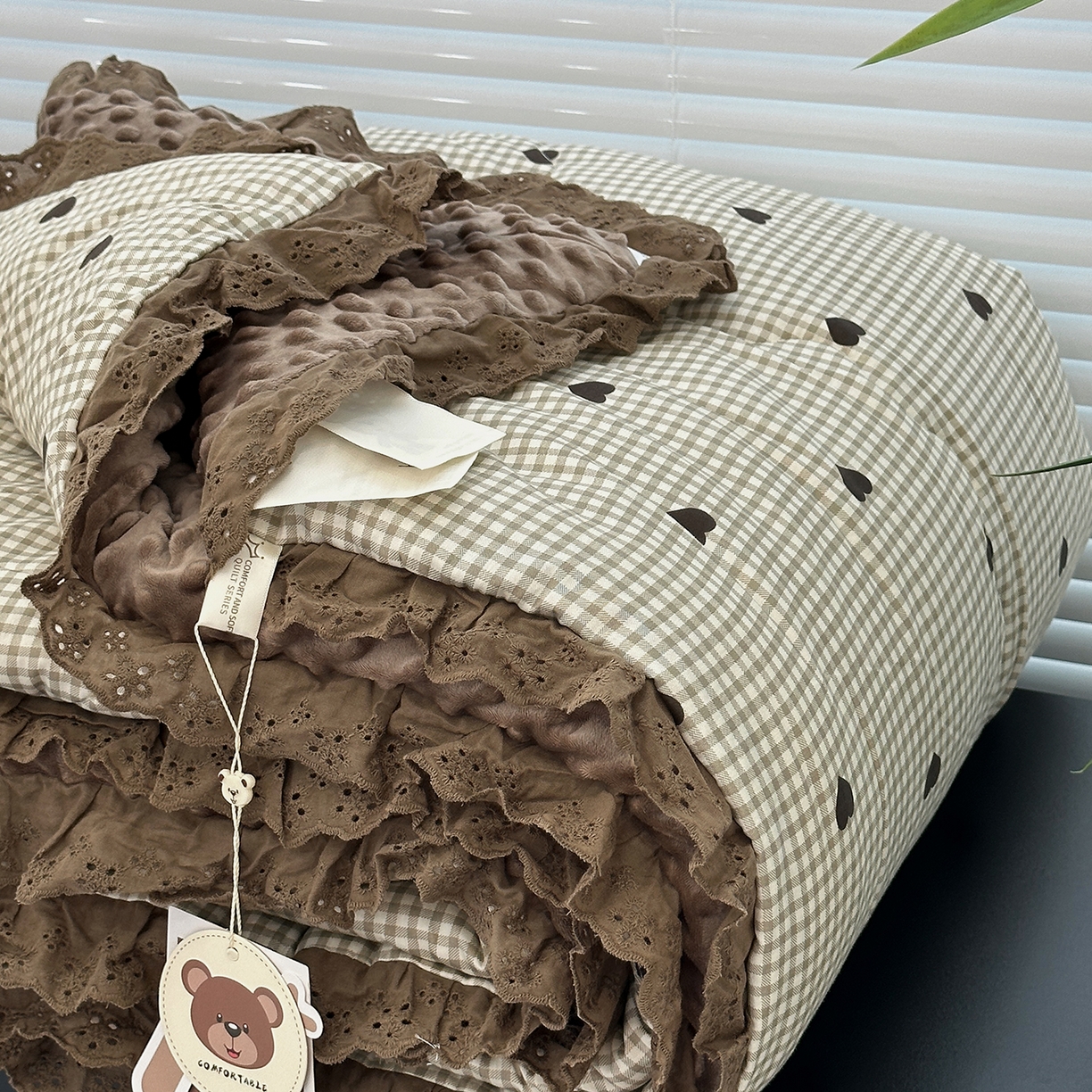 91家纺网 家纺一手货源 找家纺 佰织鑫家居 2025秋冬加厚纯棉全棉法式豆豆被被子被芯 甜心格