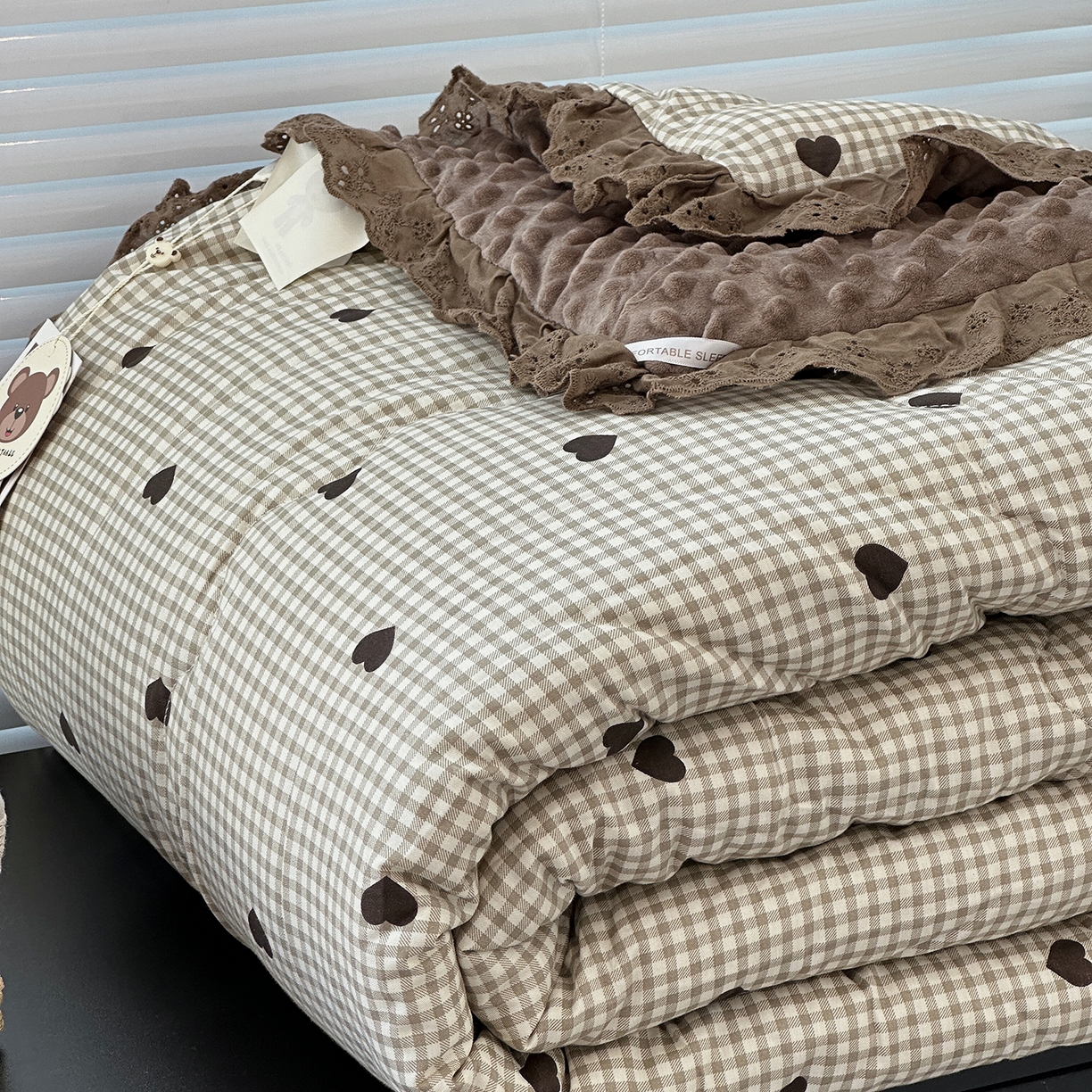 91家纺网 家纺一手货源 找家纺 佰织鑫家居 2025秋冬加厚纯棉全棉法式豆豆被被子被芯 甜心格