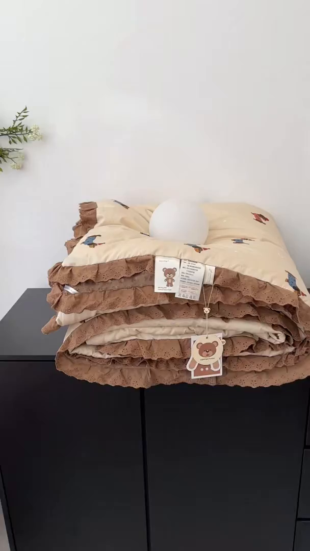 91家纺网 家纺一手货源 找家纺 佰织鑫家居 2025秋冬加厚纯棉全棉法式豆豆被被子被芯 小柴犬