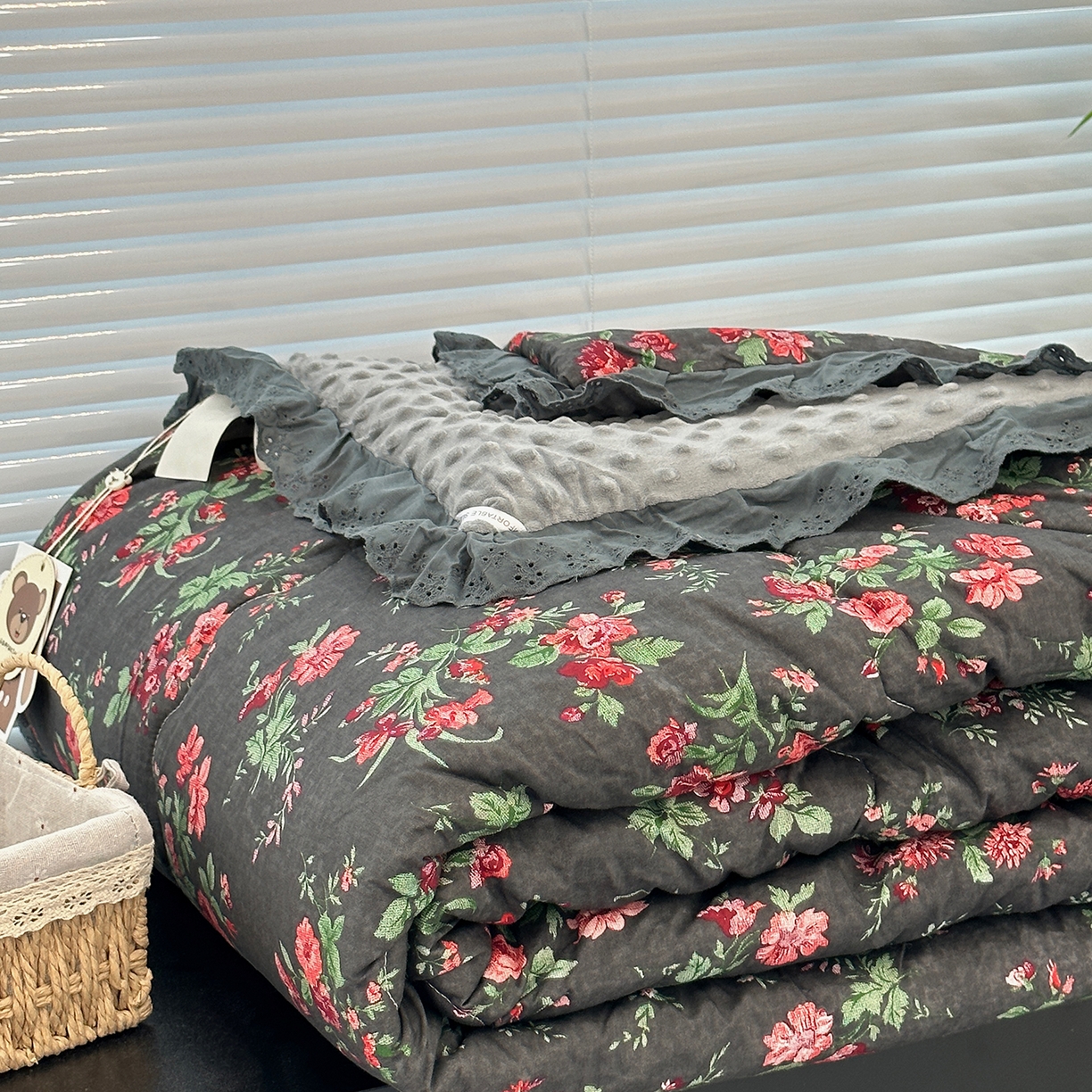 91家纺网 家纺一手货源 找家纺 佰织鑫家居 2025秋冬加厚纯棉全棉法式豆豆被被子被芯 小美