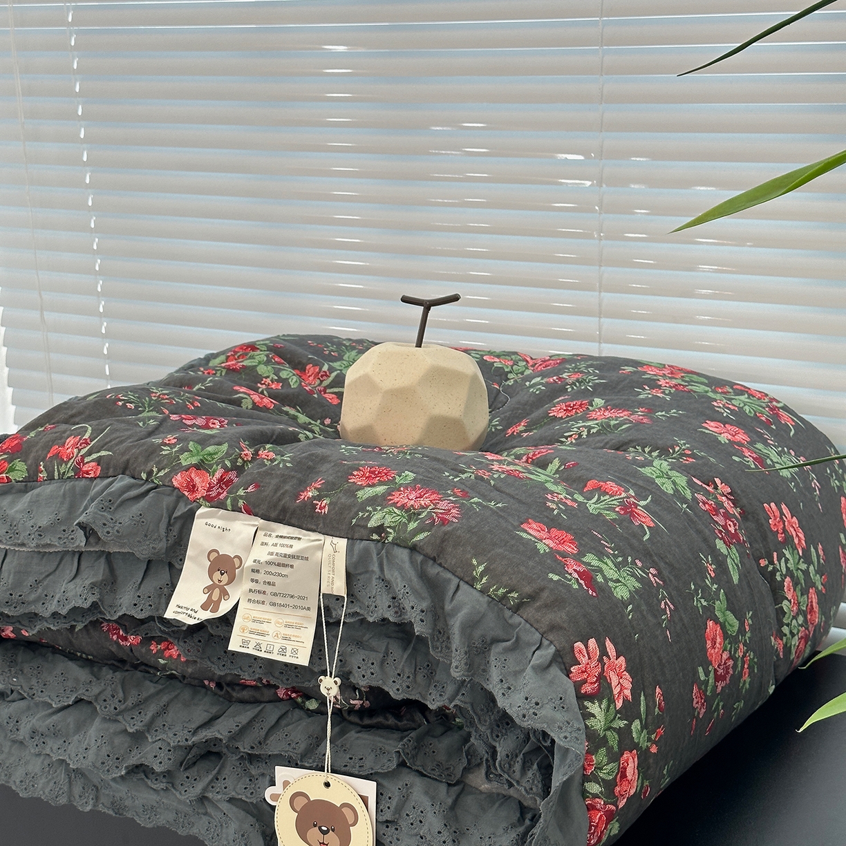 91家纺网 家纺一手货源 找家纺 佰织鑫家居 2025秋冬加厚纯棉全棉法式豆豆被被子被芯 小美