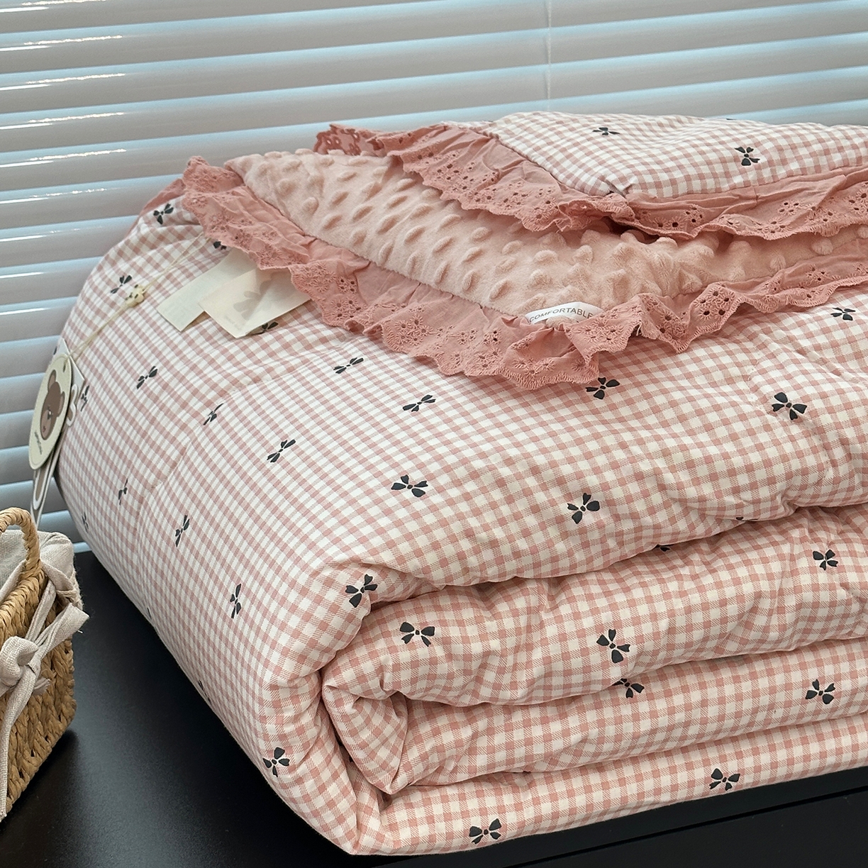 91家纺网 家纺一手货源 找家纺 佰织鑫家居 2025秋冬加厚纯棉全棉法式豆豆被被子被芯 小甜心