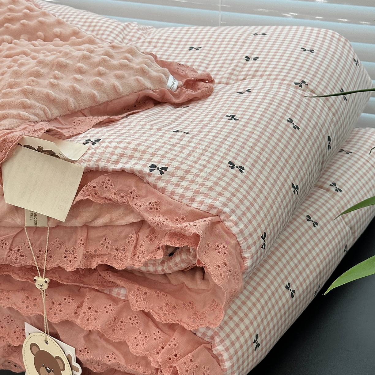 91家纺网 家纺一手货源 找家纺 佰织鑫家居 2025秋冬加厚纯棉全棉法式豆豆被被子被芯 小甜心