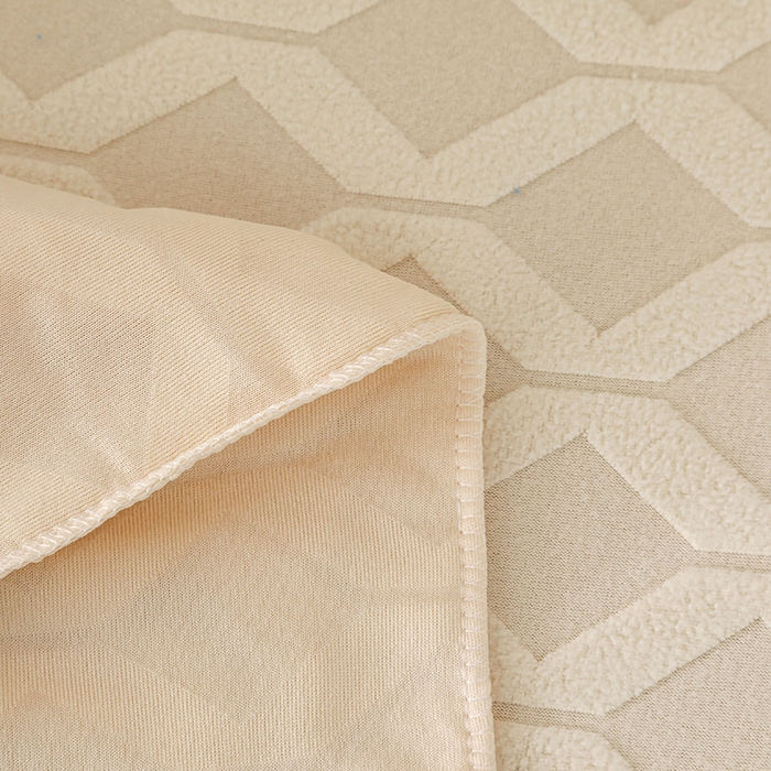 91家纺网 家纺一手货源 找家纺 千彤沙发垫 2025新款全包防尘芝华士沙发套-菱形格系列 米黄