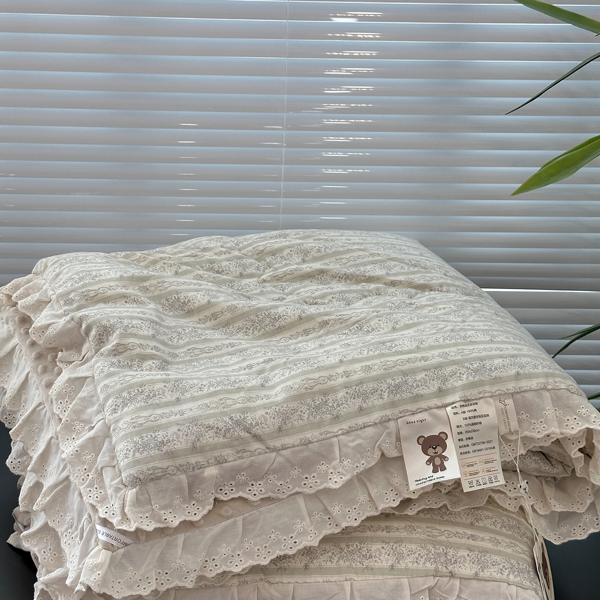 91家纺网 家纺一手货源 找家纺 佰织鑫家居 2025秋冬加厚纯棉全棉法式豆豆被被子被芯 伊甸园