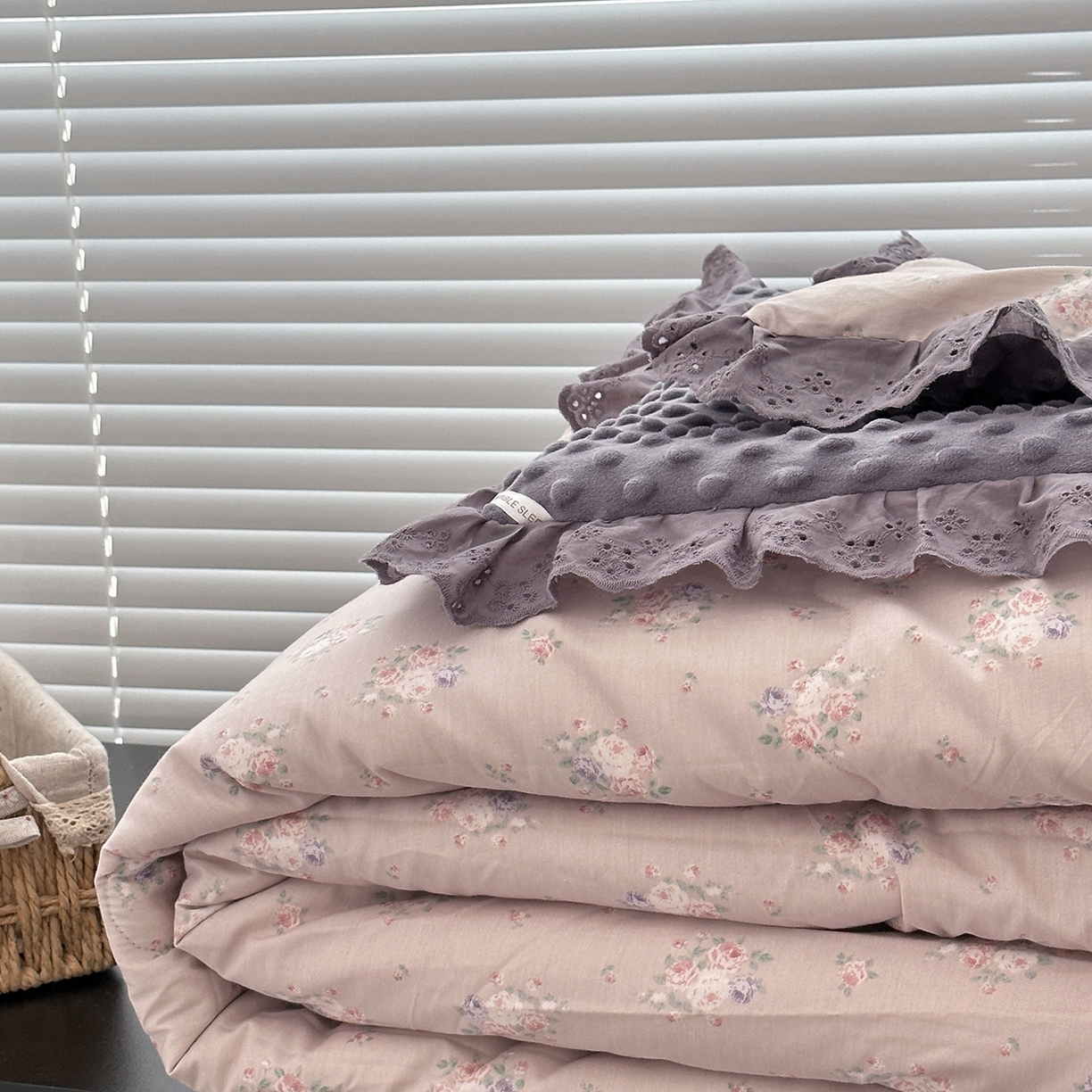 91家纺网 家纺一手货源 找家纺 佰织鑫家居 2025秋冬加厚纯棉全棉法式豆豆被被子被芯 紫苏