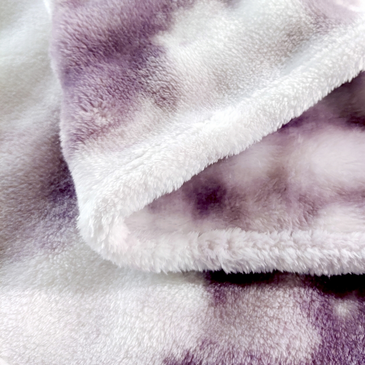 91家纺网 家纺一手货源 找家纺 安琪家纺 2025新款300G炫彩水墨画仿兔毛绒大泡泡绒印花法兰绒毛毯大理石纹休闲毯沙发盖毯跨境外贸出口专供 水墨画-紫