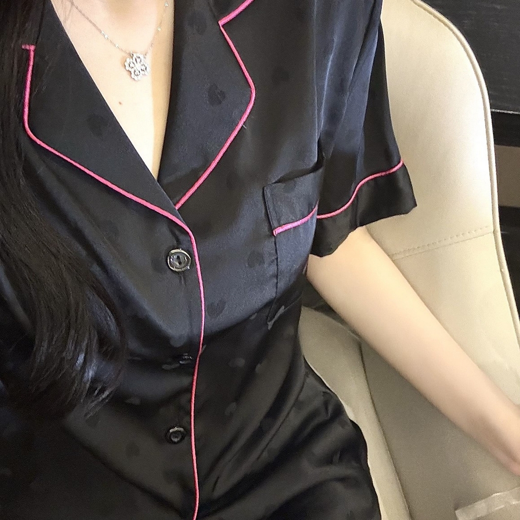 91家纺网 家纺一手货源 找家纺 （总）妍景家居生活馆 2025新款冰雪丝简约黑玫红镶嵌款