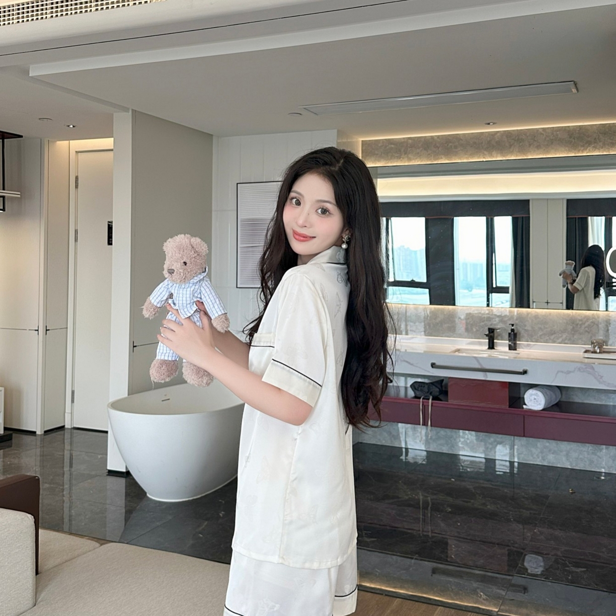 91家纺网 家纺一手货源 找家纺 （总）妍景家居生活馆 2025新款冰雪丝简约小翻领短袖短裤