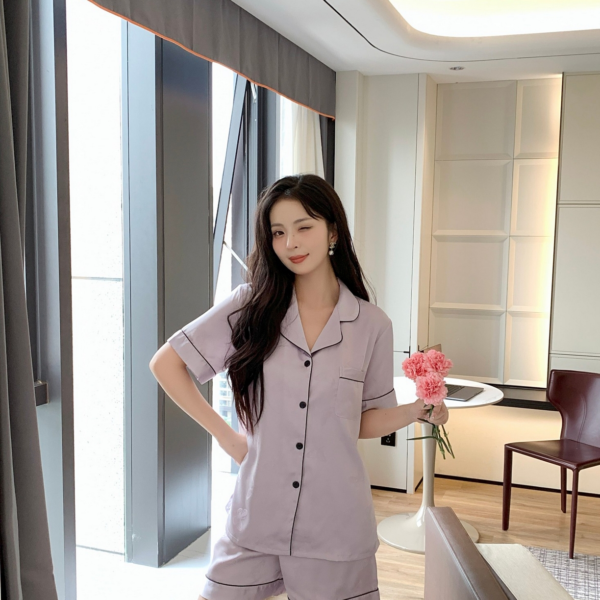 91家纺网 家纺一手货源 找家纺 妍景家居生活馆 2025新款冰雪丝简约小翻领短袖短裤 紫色