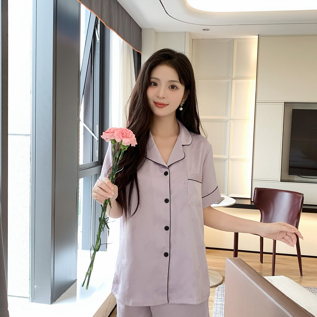 91家纺网 家纺一手货源 找家纺 妍景家居生活馆 2025新款冰雪丝简约小翻领短袖短裤 紫色