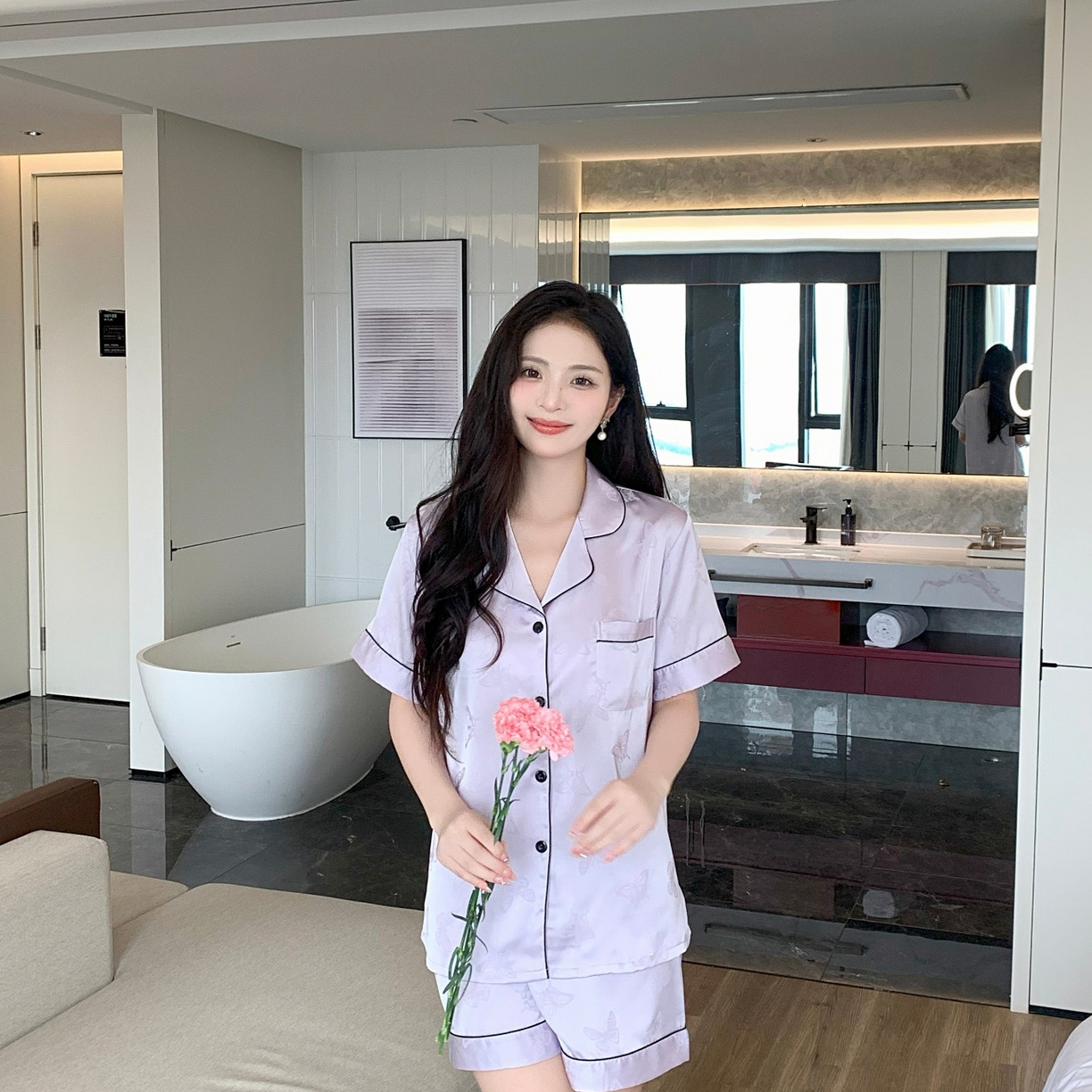 91家纺网 家纺一手货源 找家纺 妍景家居生活馆 2025新款冰雪丝简约小翻领短袖短裤 紫色