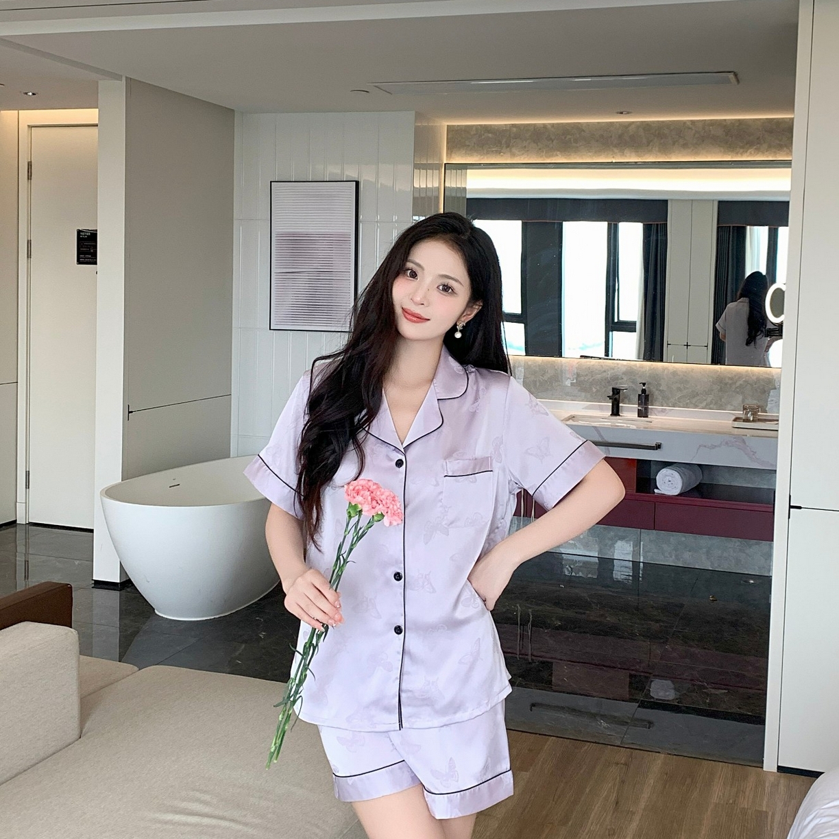 91家纺网 家纺一手货源 找家纺 妍景家居生活馆 2025新款冰雪丝简约小翻领短袖短裤 紫色