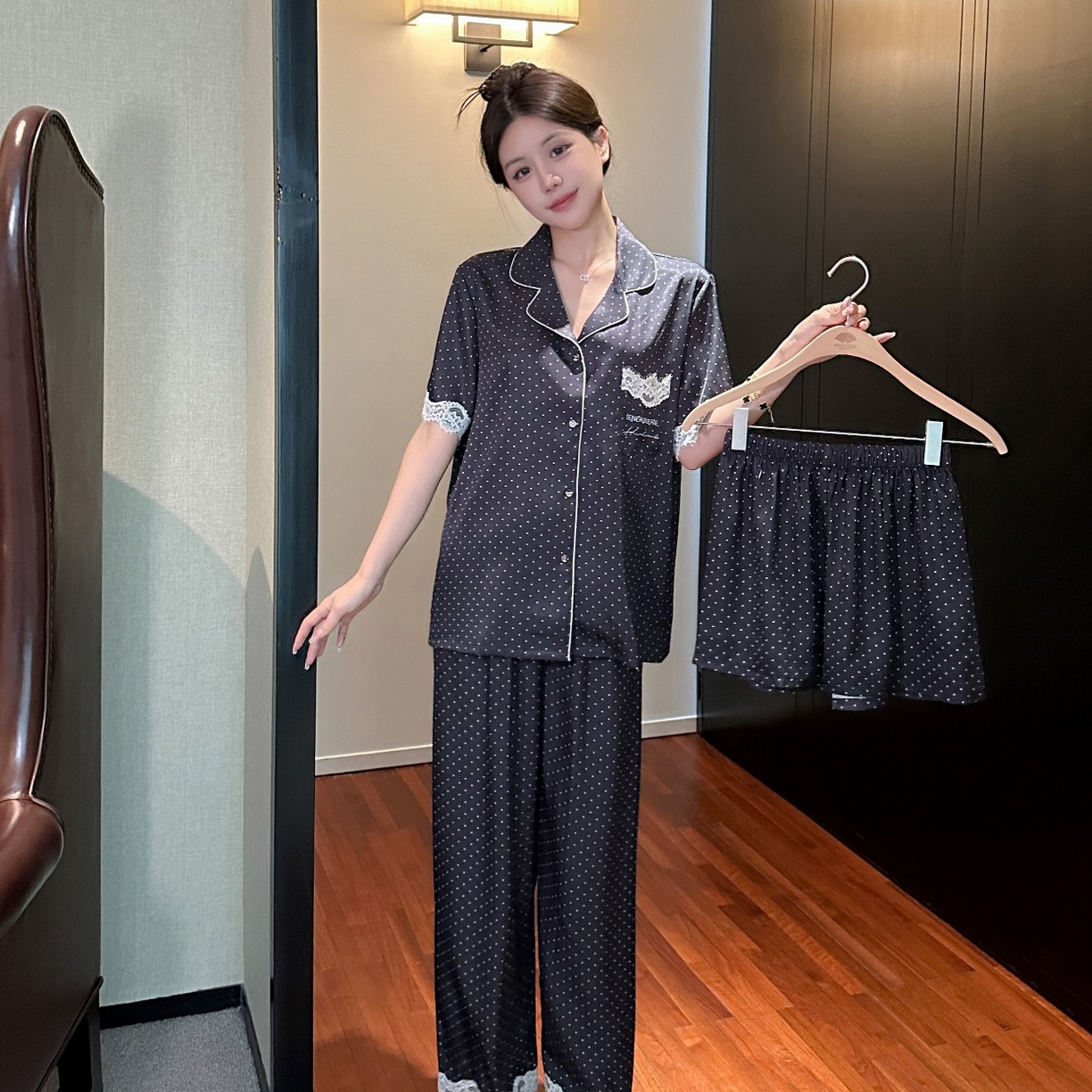 妍景家居生活馆 2025新款冰雪丝蕾丝波点三件套 黑色