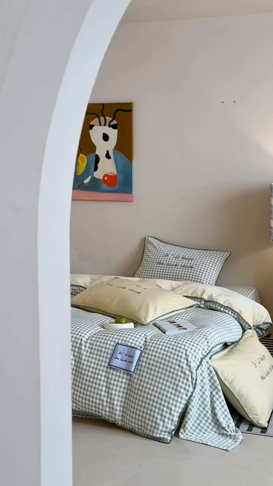 91家纺网 家纺一手货源 找家纺 桃子家居 2025新款A类ins三角针撞色格子条纹织标高级刺绣小清新加厚牛奶绒系列四件套 绒三角针-茉香柠檬