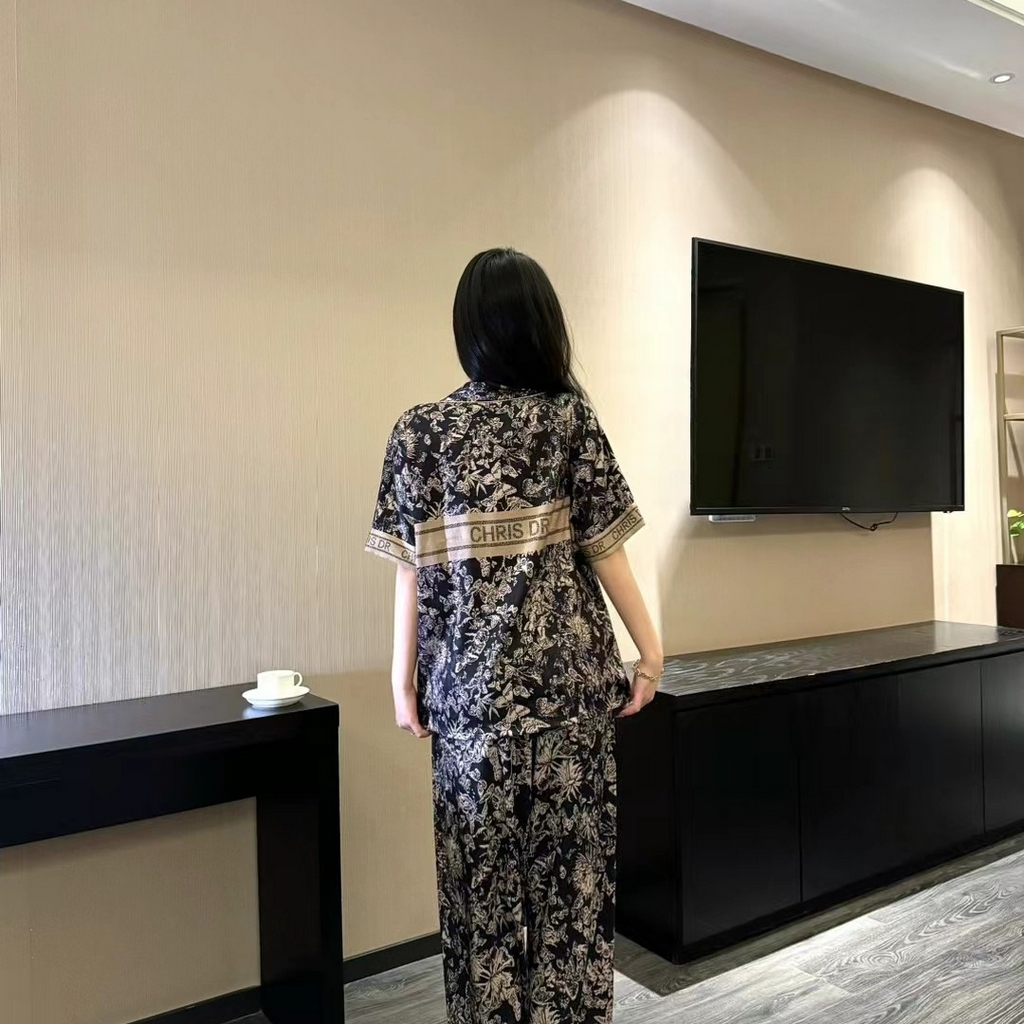 91家纺网 家纺一手货源 找家纺 妍景家居生活馆 2025新款冰雪丝三件套复古CH 黑色