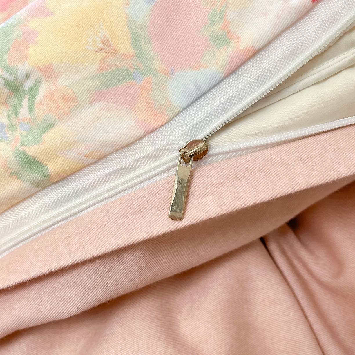 91家纺网 家纺一手货源 找家纺 西引力 2025新款纯棉磨毛数码印花单品四件套 初恋